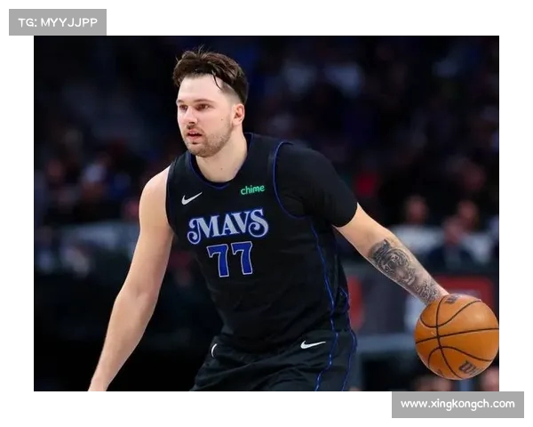 东契奇艰难独行：在困境中崛起的篮球之星(东契奇太牛了)