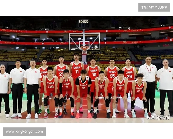 中国男篮逆袭成功,球员表现亮眼 中国男篮逆袭成功,球员表现亮眼