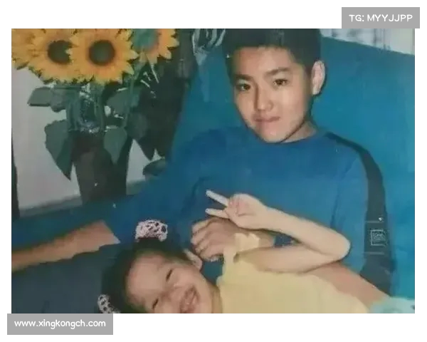 吴亦凡频频抛售资产，豪车出售背后藏何玄机？(吴亦凡变卖)